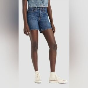 Levi's Women's Mid-Rise Jean Shorts - Pleased to Meet You 33